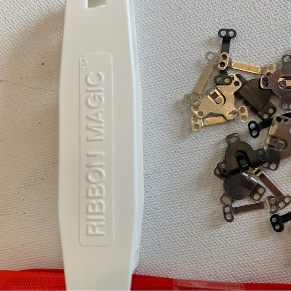 VTG Crafting Quilting Sewing Hobby Lot Various Supplies Quilters Disk Glitter - Picture 9 of 14